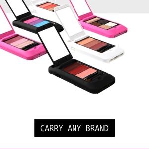 Phone case w/compartment📱